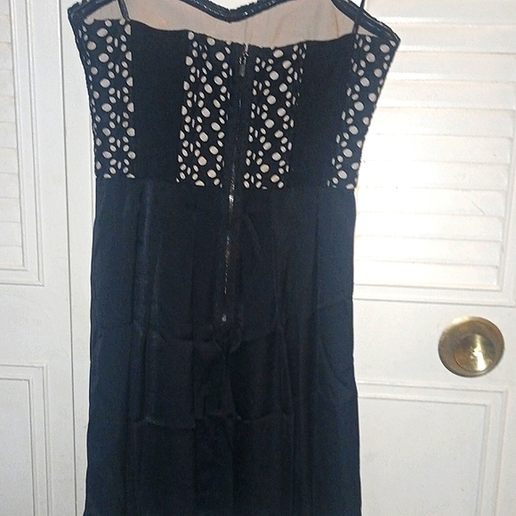 BCBGMAXAZRIA-TESS/BLACK- STRAPLESS/HI-LOW-DRESS- STYLE-SIZE:02 - Picture 2 of 6